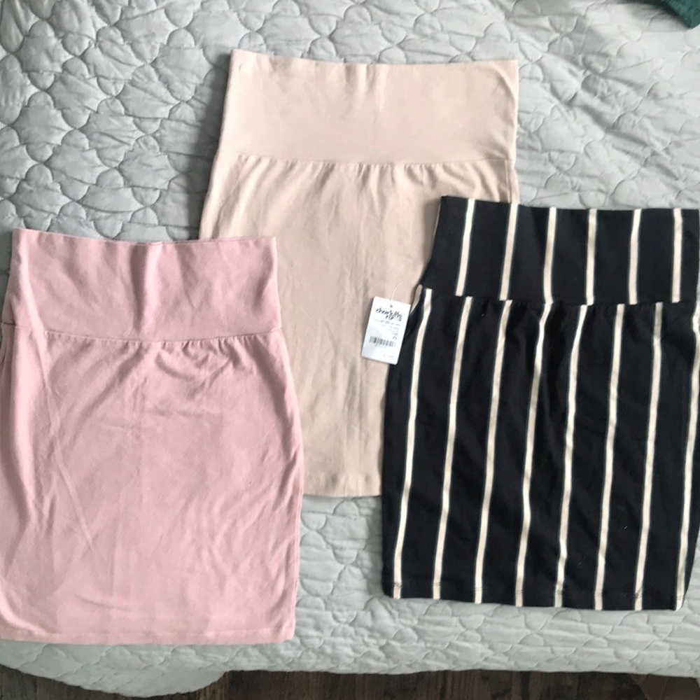 Body-con skirts